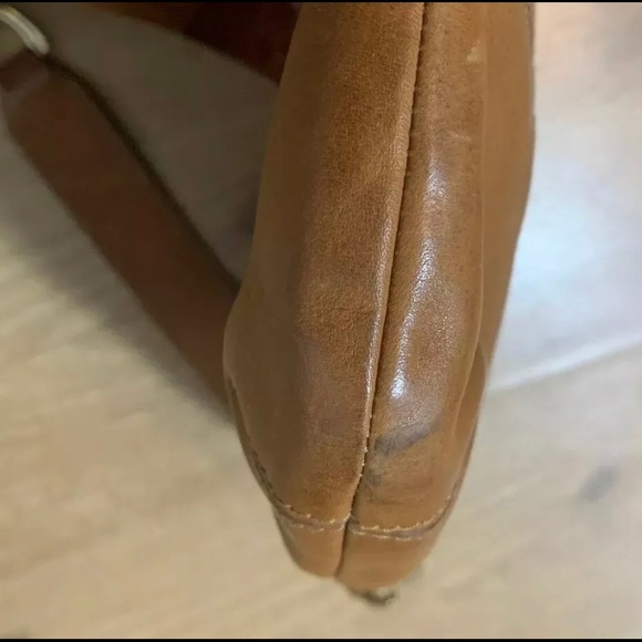 Genuine Calfskin Large Leather Shoulder Purse - Picture 4 of 9